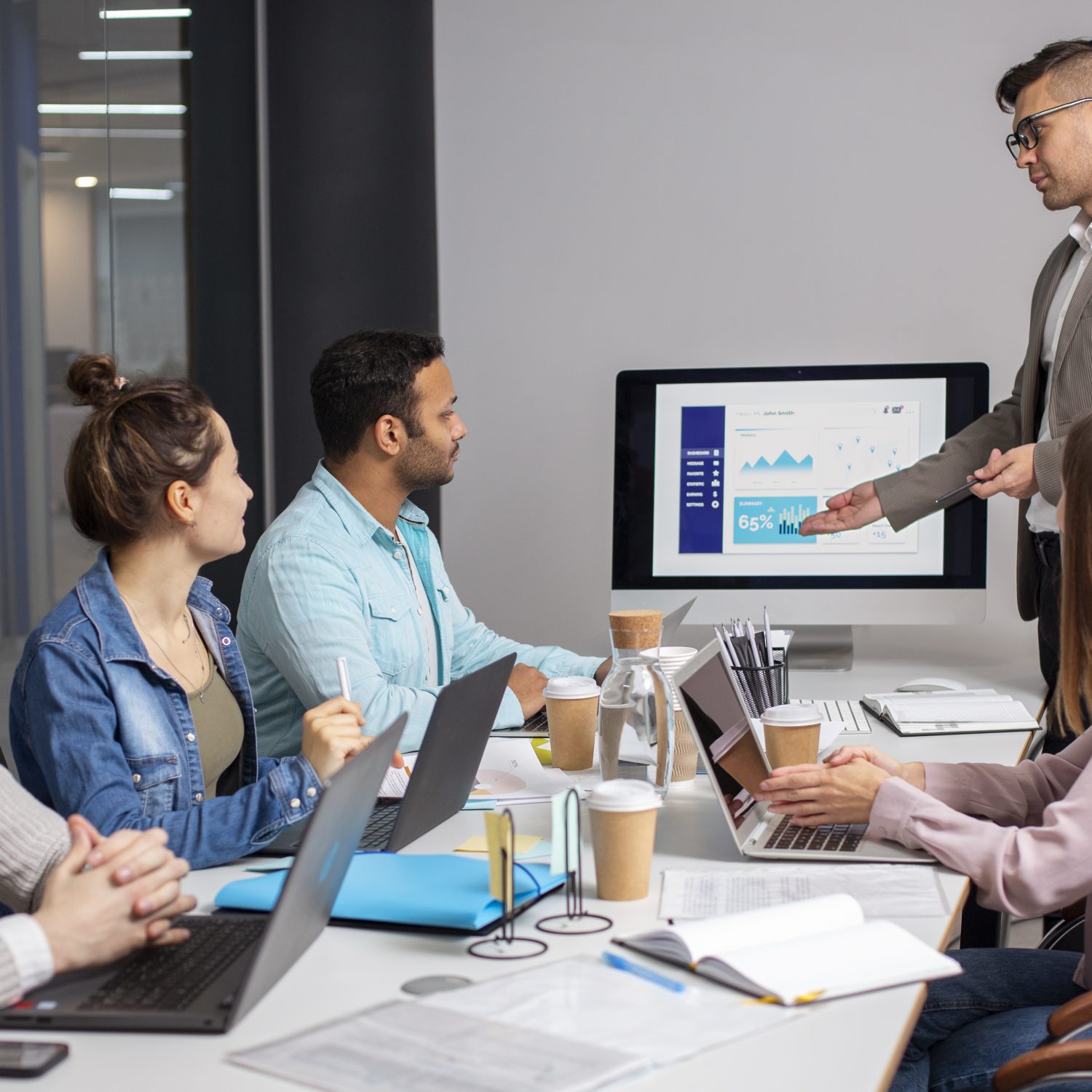 modern-equipped-computer-lab